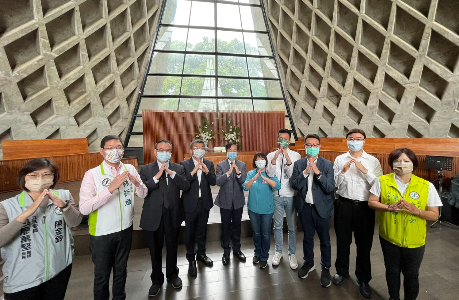 東海路思義教堂修繕工程　校友蔡其昌副院長等會勘關心文化資產
